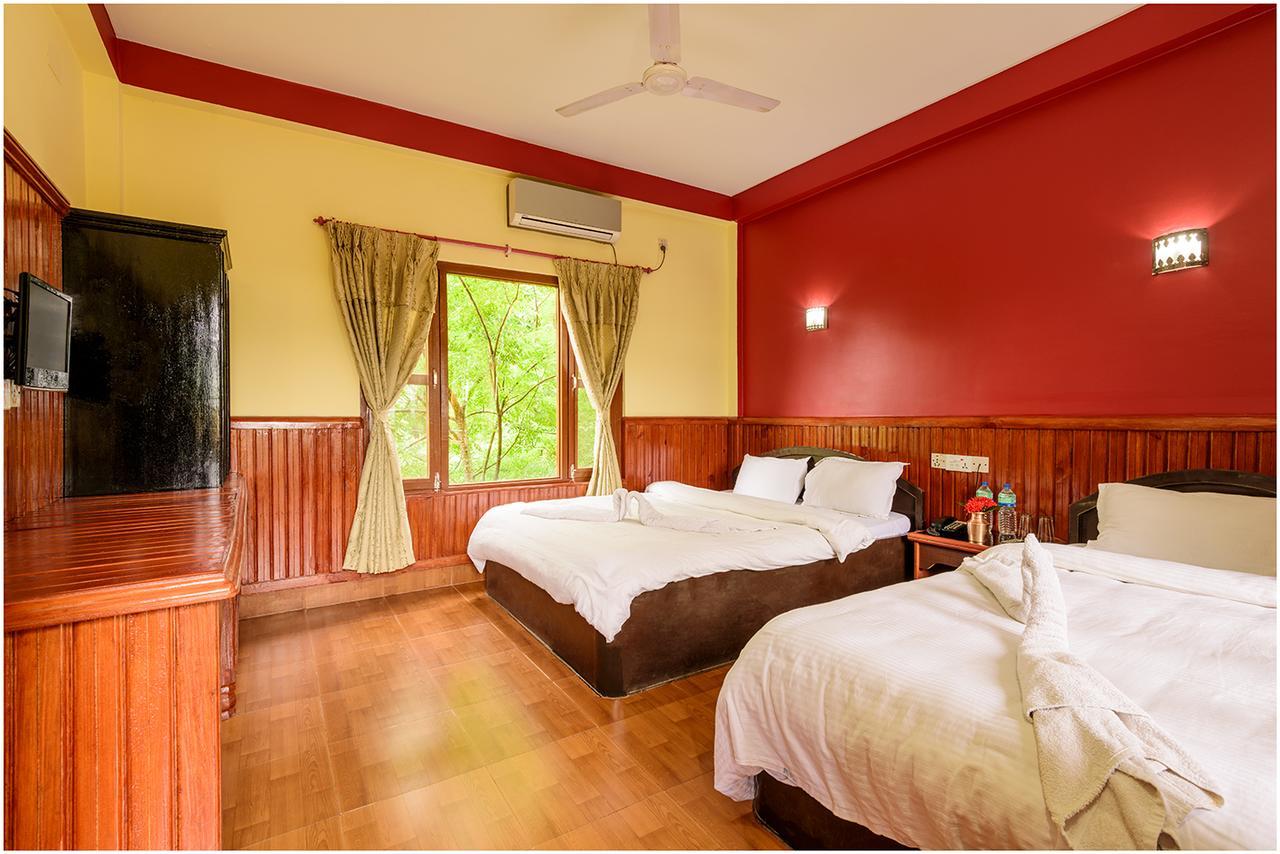 Hotel Nature Heritage Chitwan Eksteriør bilde
